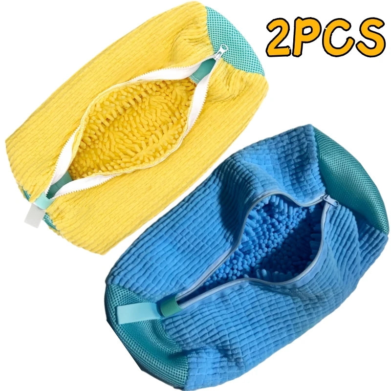 Chic shoe washing bag available with cleaning brush. Prime Pick